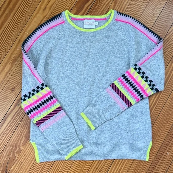 Brodie Cashmere gray sweater with pink, green and black geometric pattern. Small - Picture 3 of 5